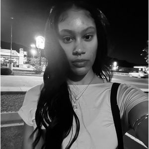 Meet your Posher, Valerie